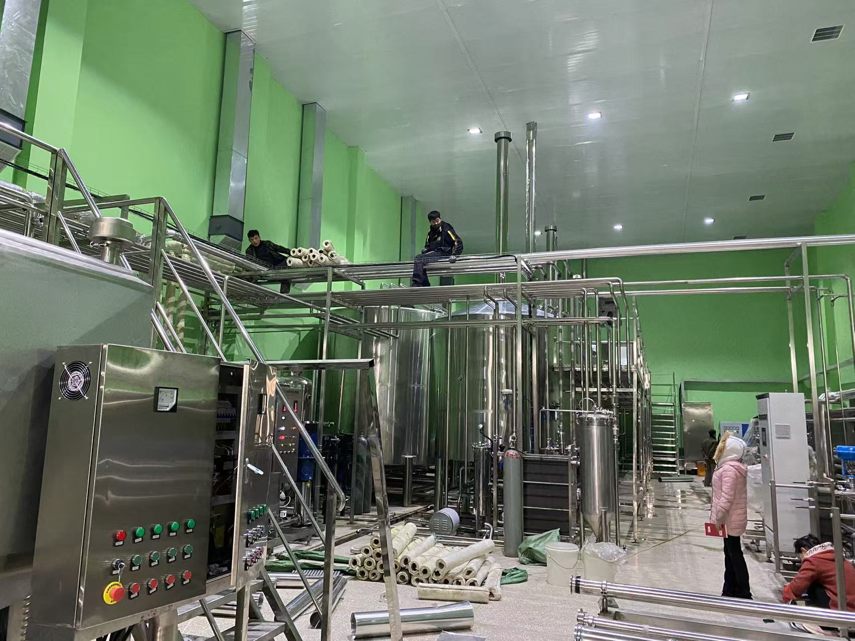 哈尔滨精酿啤酒设备厂—精酿啤酒设备制造：传承工艺与创新科技的交融